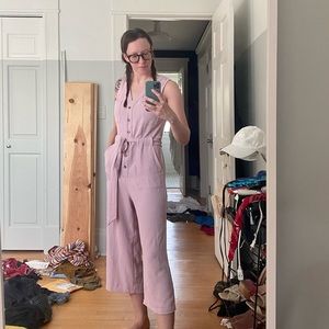 Super cute pink/lavender cropped wide leg jumpsuit with buttons and tie waist XS